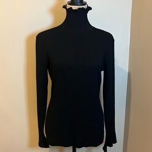 Genny Italian-made Black fine gauge wool turtle neck sweater, small